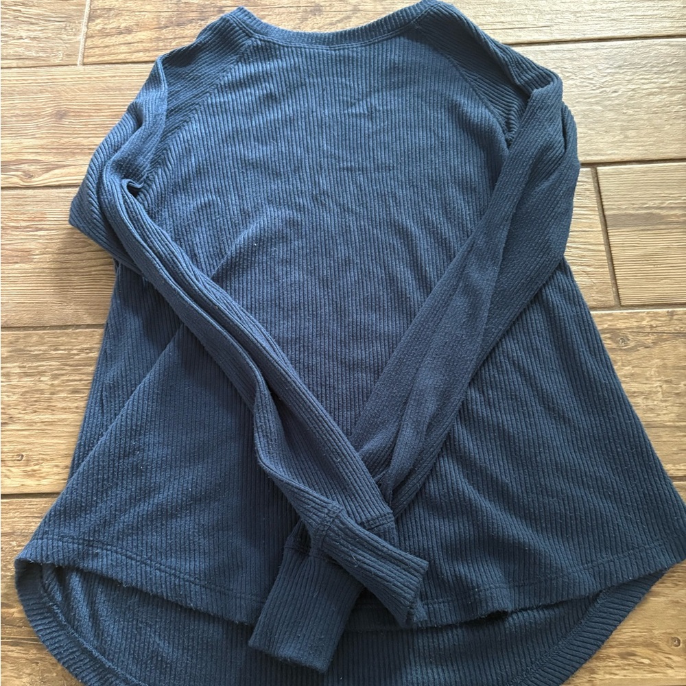 american eagle soft blue long sleeve tee